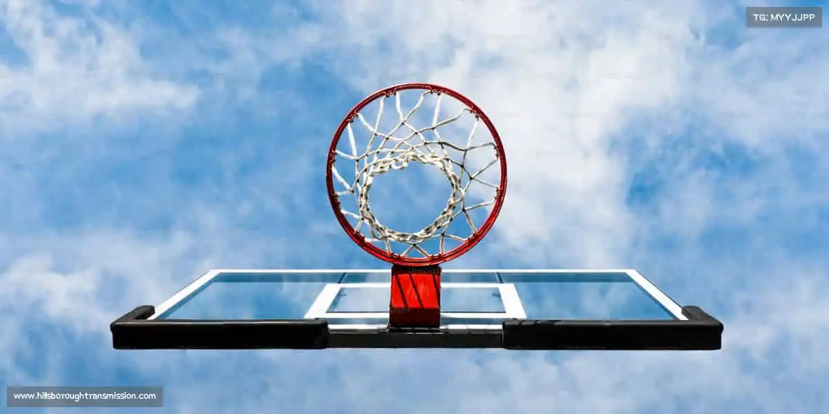 uu娱乐——🎾挥拍向前，汗水见证每一次突破！